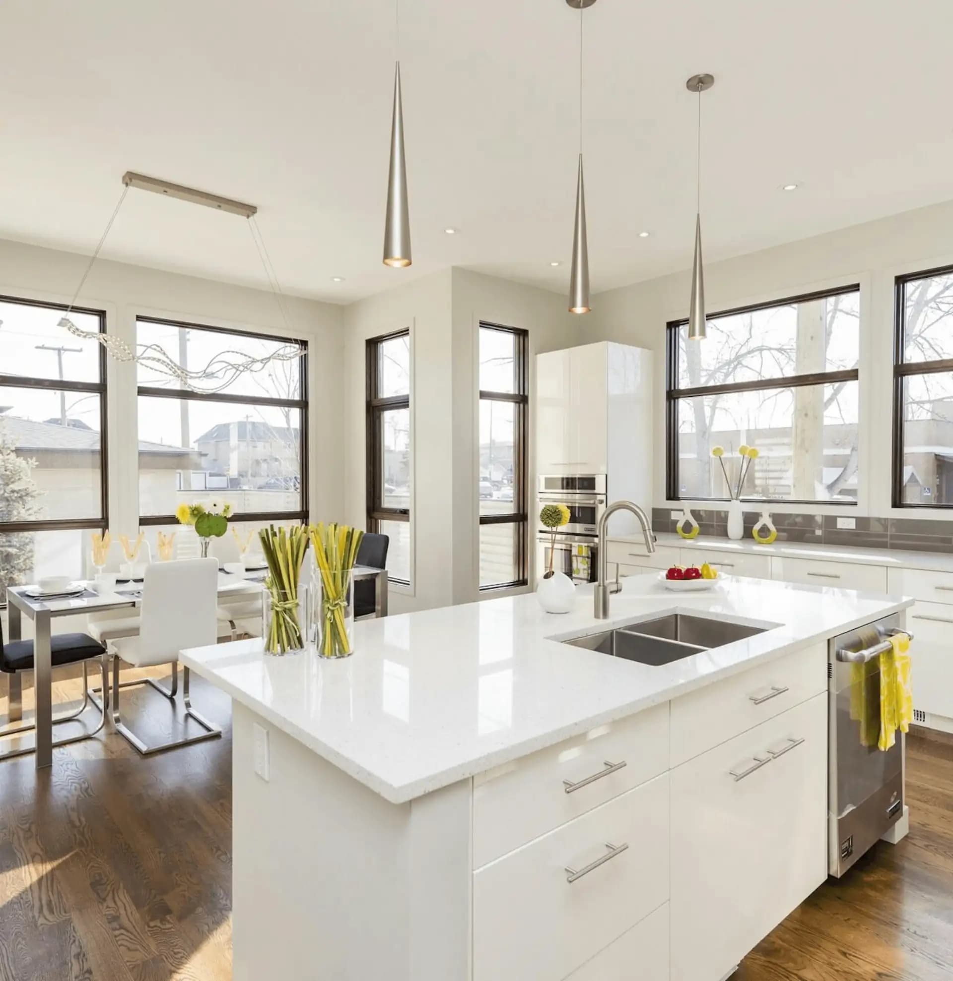 Modern kitchen cleaned by professional house cleaners in Los Angeles